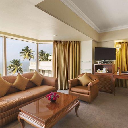 Hotel Ramada Plaza By Wyndham Palm Grove Mumbai Exterior foto